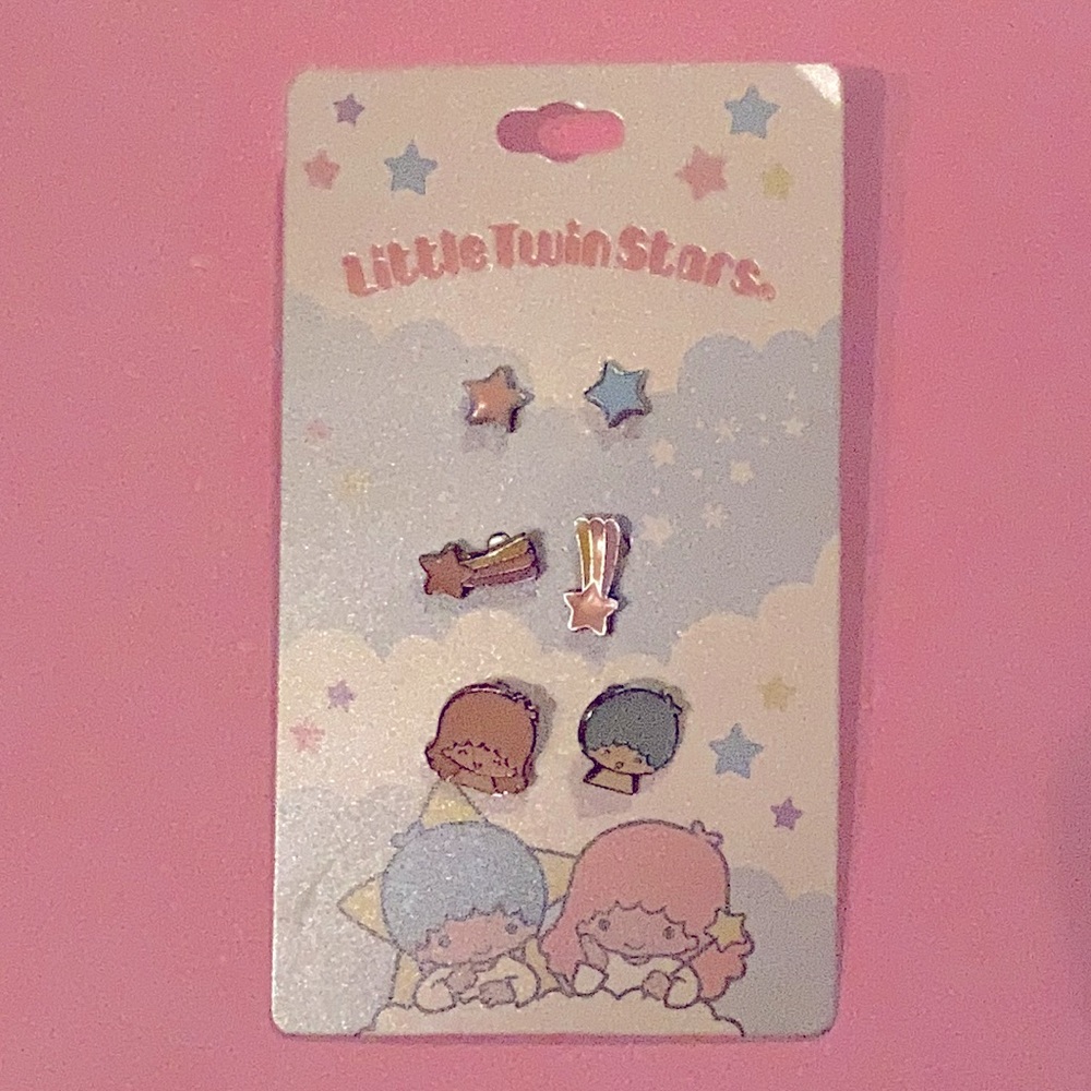 Sanrio little twin stars earring set by neon Tuesday.